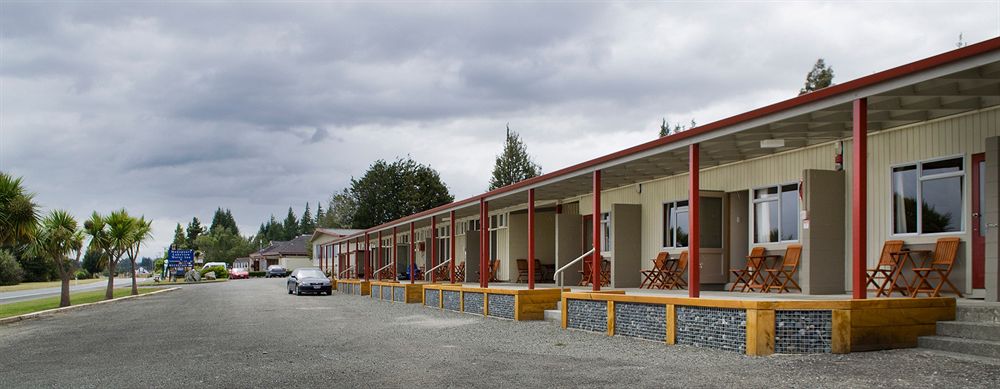 Manapouri Lakeview Motor Inn image 1