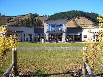 Milcrest Estate photo 2