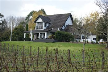 Hurstmere House photo 4