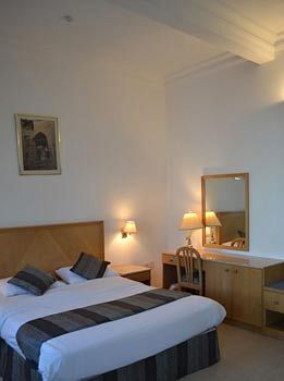 Beach Hotel photo 4