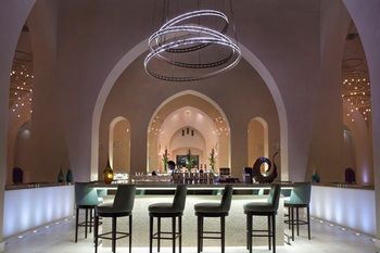 Hotel Lounge