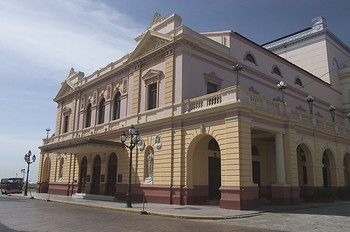 Central Hotel Panama Casco Viejo - Tap to explore photos