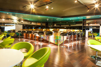 Hotel Bar