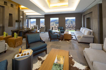 Hotel Lounge