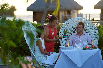 Couples Dining