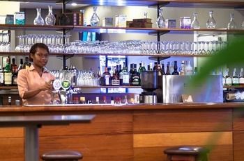 Hotel Bar