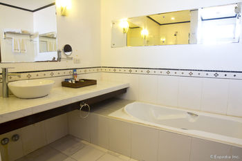 Real Maris Resort & Hotel photo 3