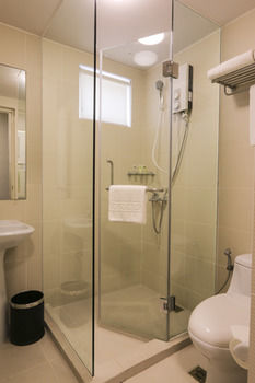 Bellini Suites at Presidio, Lakefront photo 4