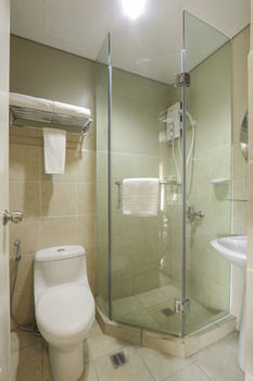 Bellini Suites at Presidio, Lakefront photo 5