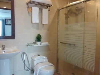 Sunlight Guest Hotel Sta. Rosa Laguna photo 2