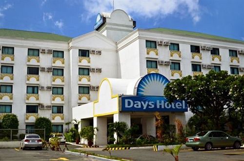 Days Hotel by Wyndham Batangas image 1