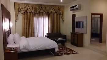 Hotel One Gujrat photo 3