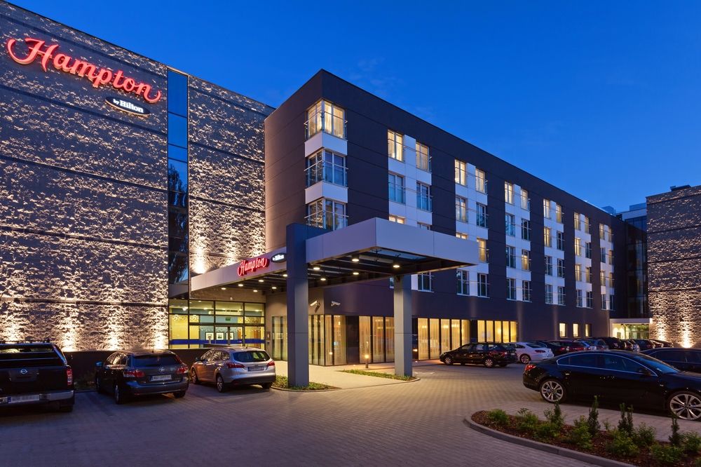 Hampton by Hilton Warsaw Airport image 1