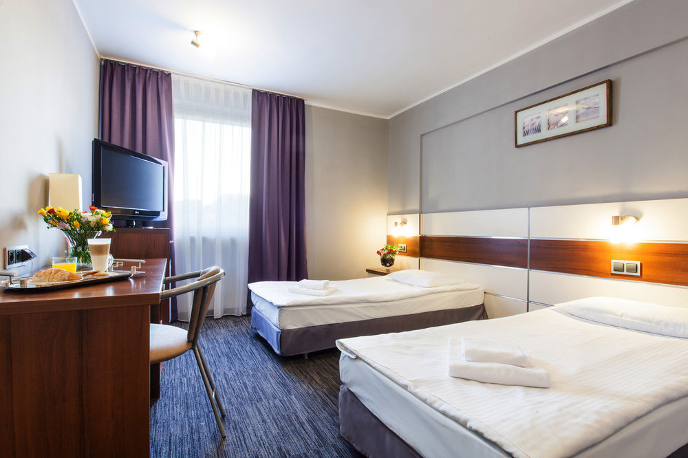 Hotel Tychy image 1
