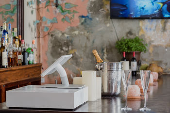 Hotel Bar