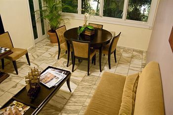 Hotel Lounge