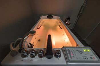 Jetted Tub
