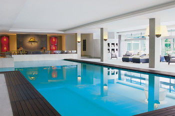 Four Seasons Hotel Ritz Lisbon - Tap to explore photos