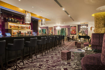 Hotel Lounge