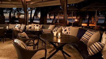 Hotel Lounge