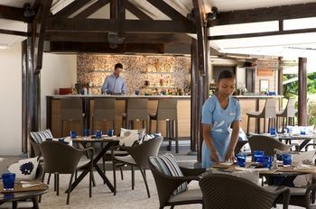 Poolside Bar
