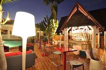 Hotel Lounge