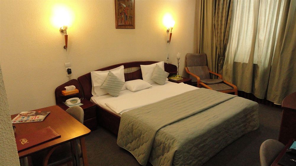 Relax Comfort Suites Hotel image 1