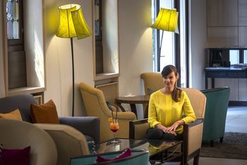 Hotel Lounge
