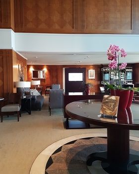Executive Lounge