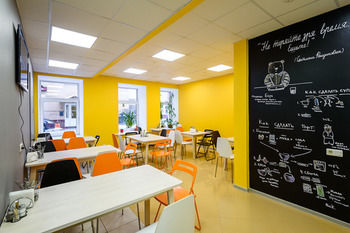 Red Apple Hotel photo 4