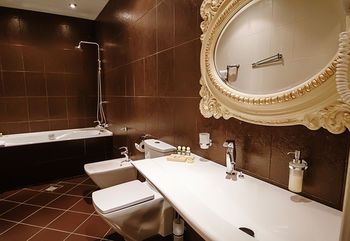 Mercury Hotel photo 2