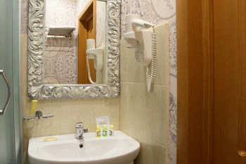 Best Seasons Hotel photo 4