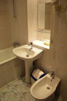 Uzkoe Hotel photo 5