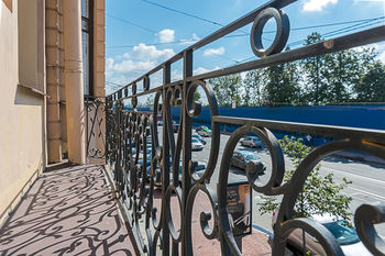 Merchant House Apartments photo 3