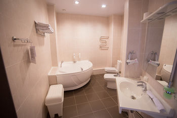 Barcelona Hotel photo 5