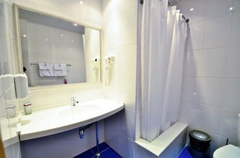 Transit Hotel photo 5