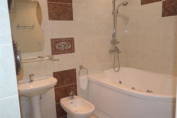 Piramida Hotel photo 3