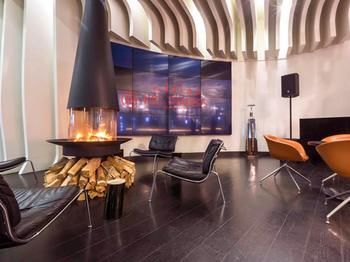 Hotel Bar