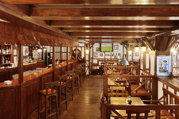 Hotel Bar