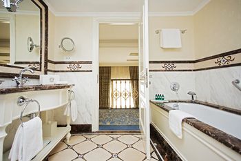 The State Hermitage Museum Official Hotel photo 3