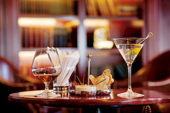 Hotel Lounge