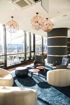 Hotel Bar