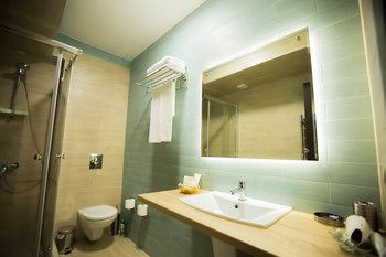 Seasons Hotel photo 5