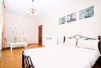 Apartlux on Karetnyy Ryad