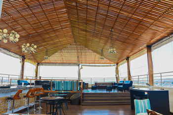 Hotel Lounge