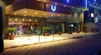 Elegant Suites Hotel