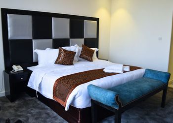 Luminous Planets Hotel photo 2
