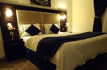 Al Makarim Hyat Furnished Units 1 photo 5