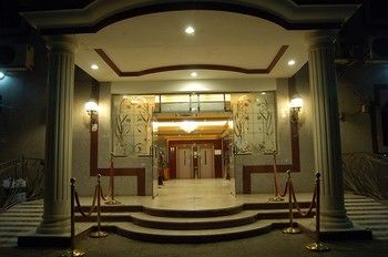 Jazli Hotel Suites