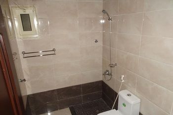Al Makarim Hyat Furnished Units 3 photo 2